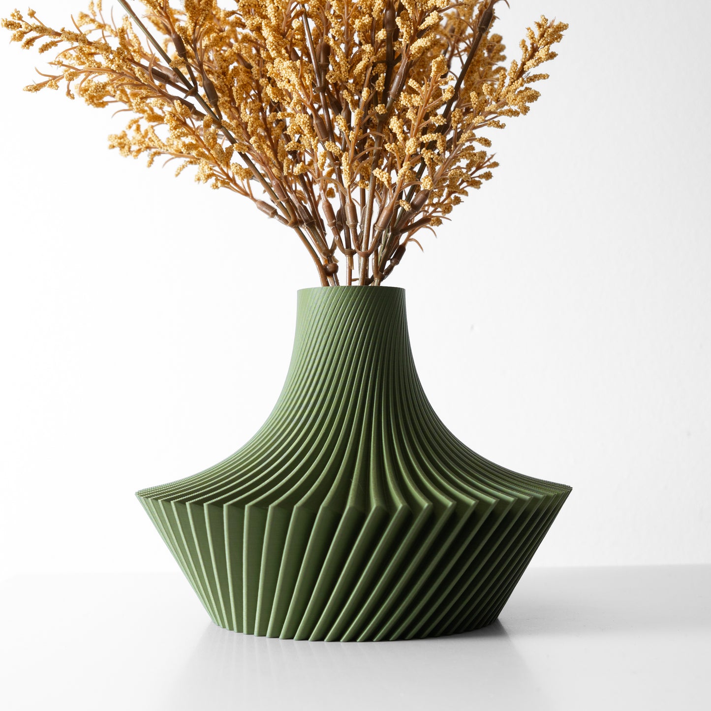 Kitan Short Vase, Modern and Unique Home Decor