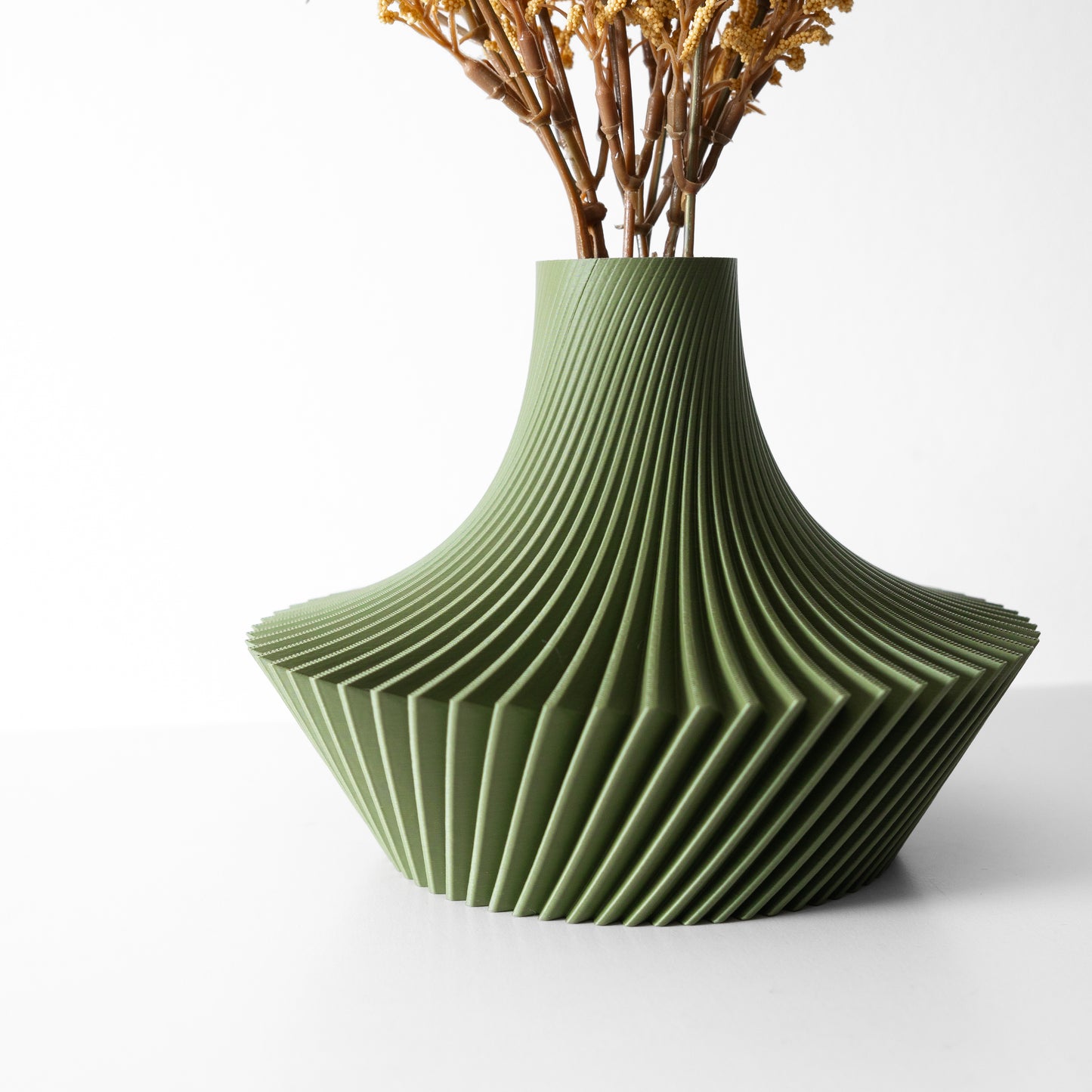 Kitan Short Vase, Modern and Unique Home Decor