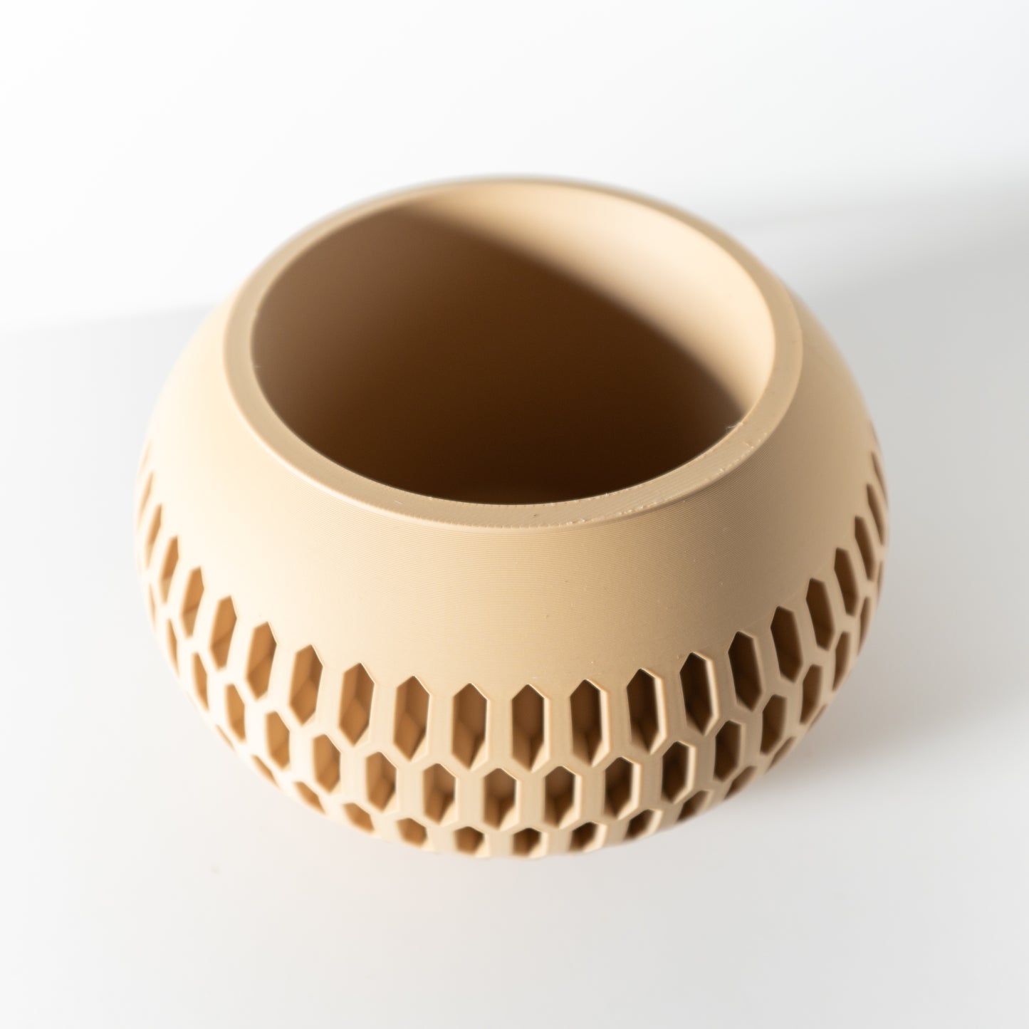 Mervis Planter Pot