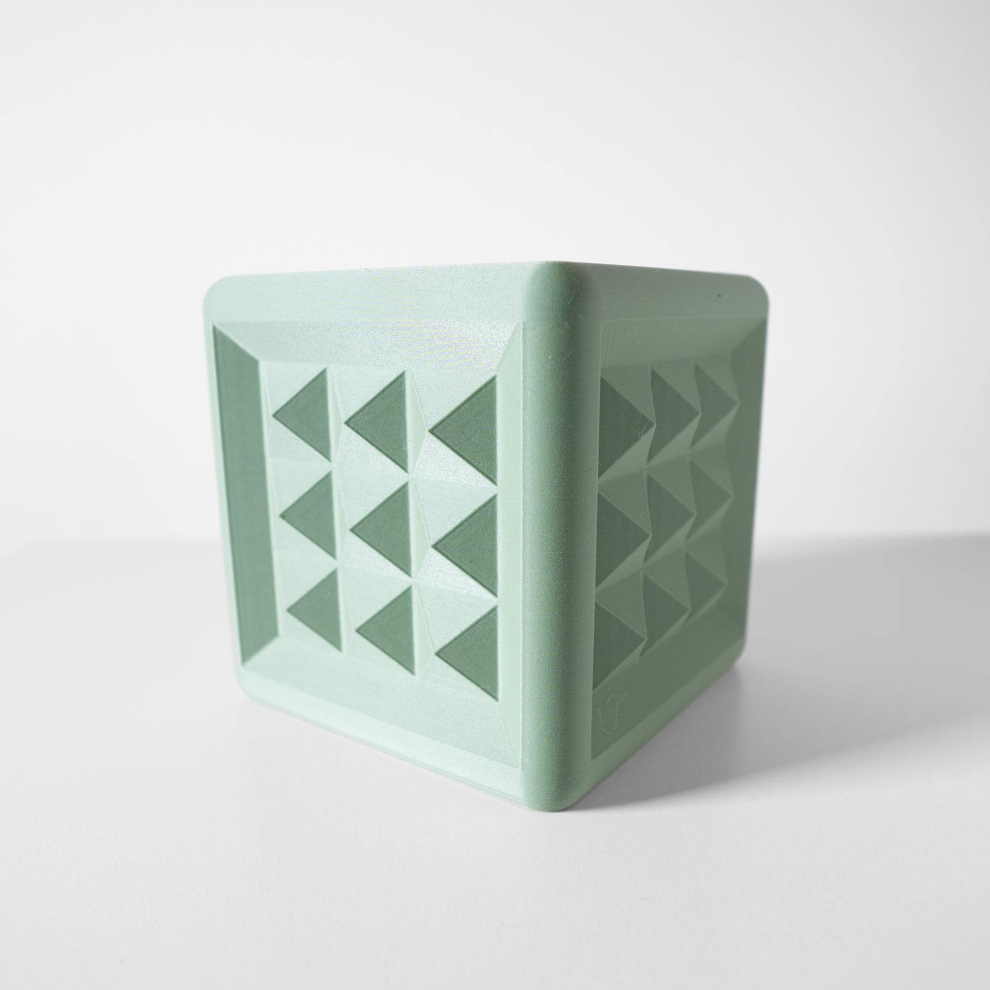 Novo Planter Pot