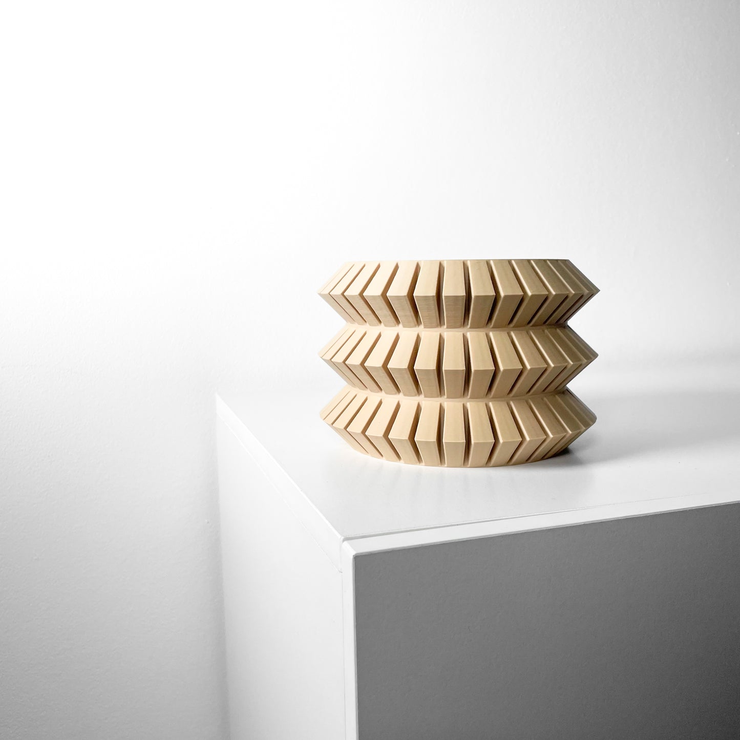 Sivat Planter Pot