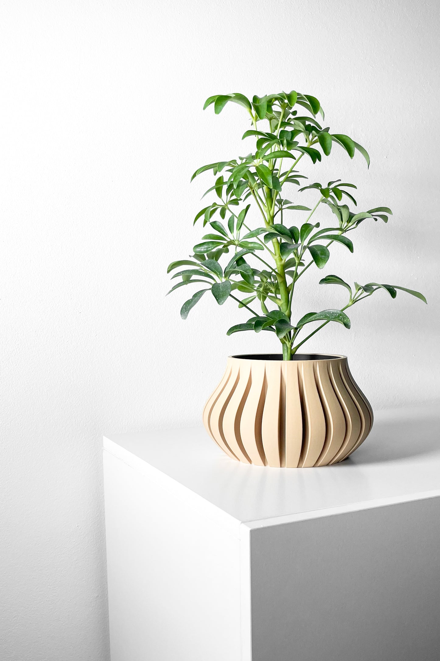 Toril Planter Pot